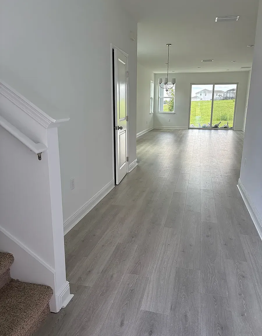 4 bed, 2.5 bath, 2100 sqft, $2,950 — Photo 2