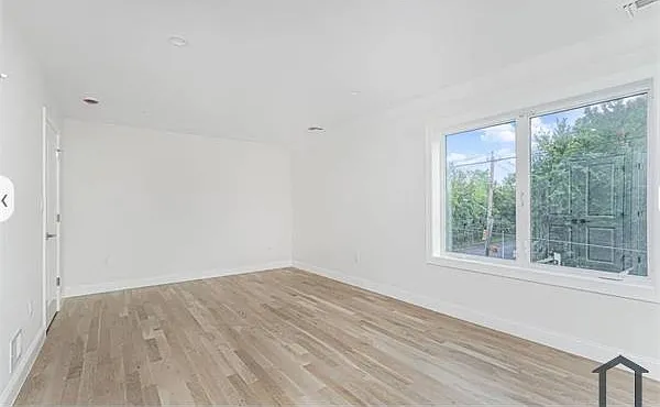 670 Arden Ave — Photo 7