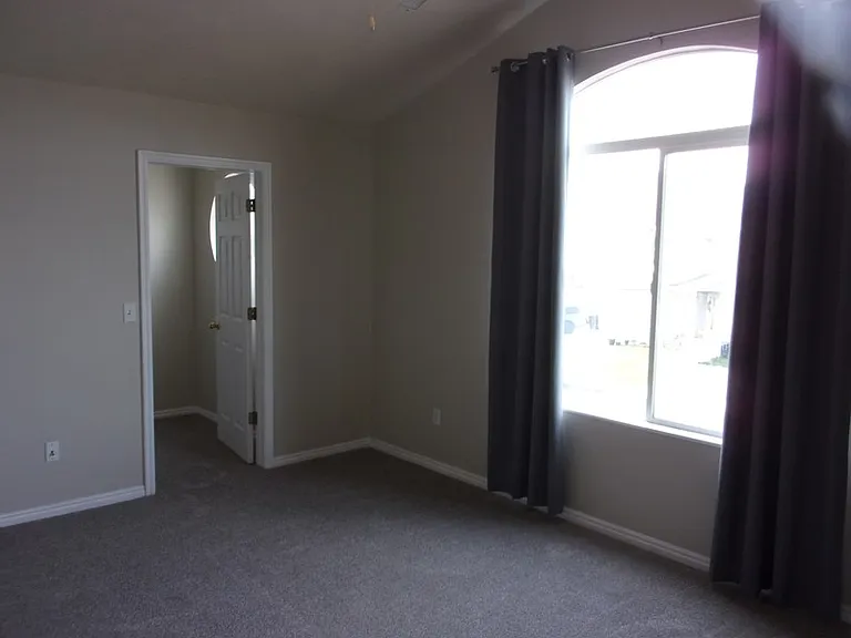 1863 Twilight Ln — Photo 19