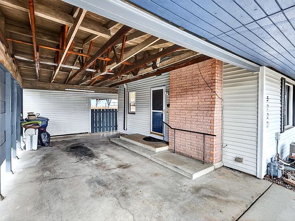 4th image of 5727 N Maple St