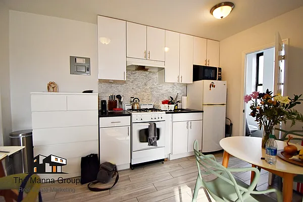 Rented by Bold New York | media 6