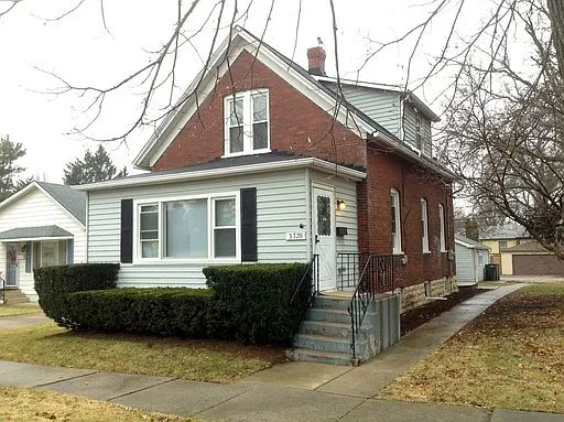 3728 214th Pl photo 1