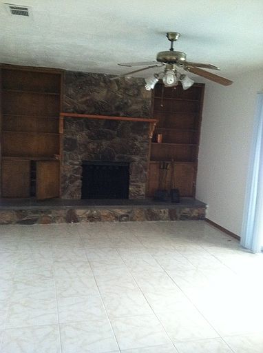 2nd image of 173 Monroe St