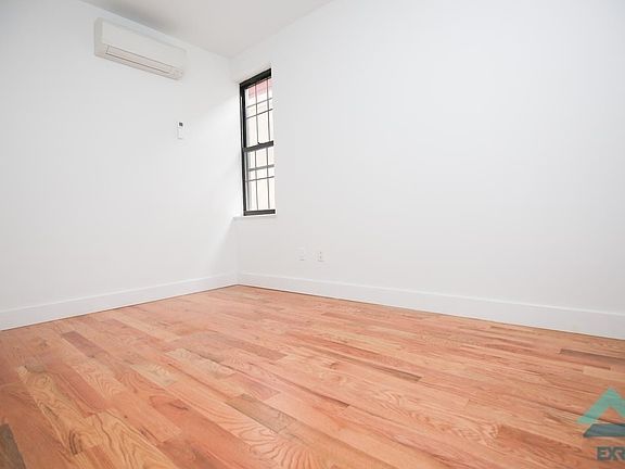 5th image of 273 Driggs Ave #4RI