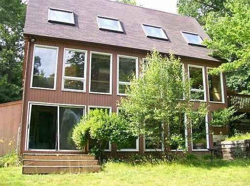 1st image of 15 Shady Ln