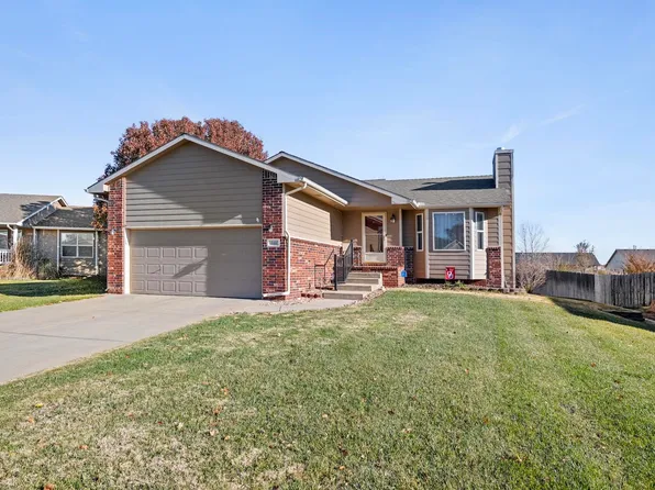 640 Plantation St, Maize, KS 67101