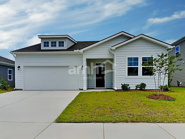 534 Plumeria Ln — Photo 1