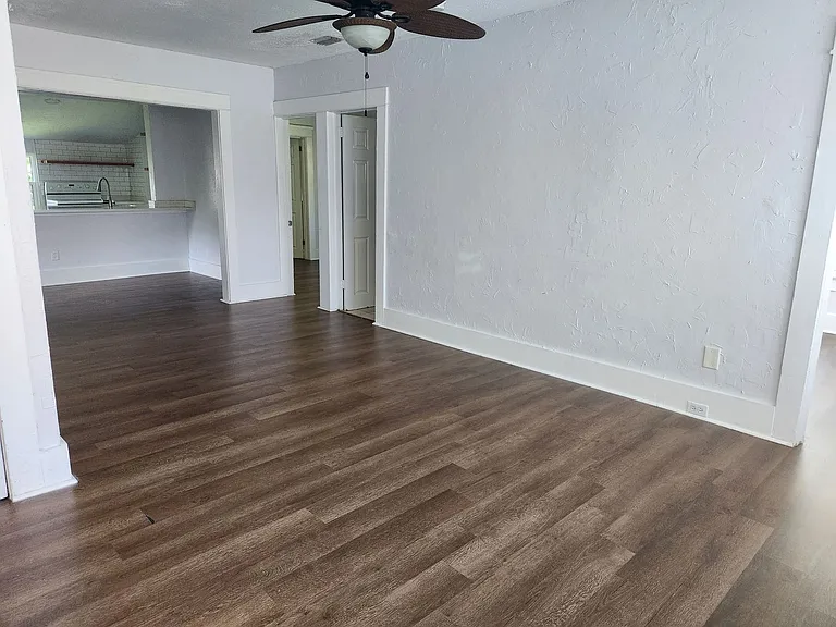 125 Palm Pl — Photo 7