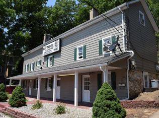 14 Main St #B, Clinton, NJ 08809