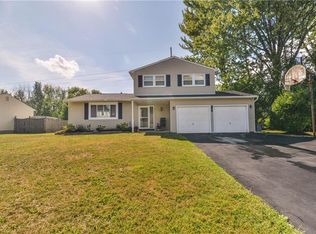 7505 Thunderbird Rd, Liverpool, NY 13088