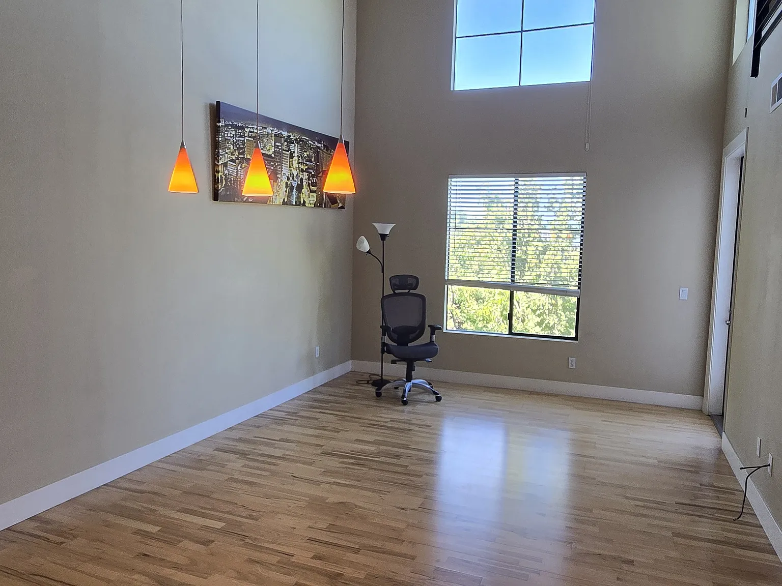 2 bed, 1399 sqft, $3,995 — Photo 4
