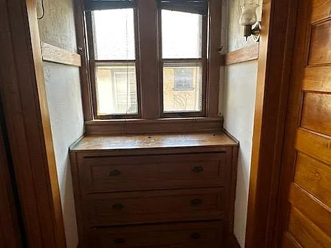 204 W Locust St #3 — Photo 8