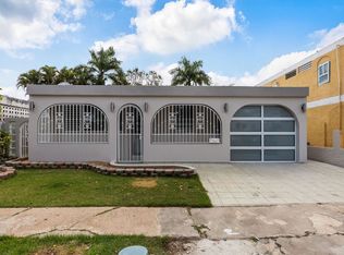 7 Calle Monserrate Park, Toa Baja, PR 00949