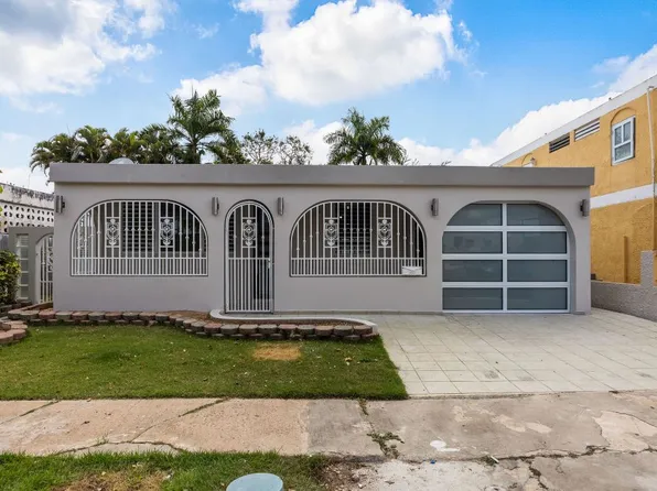 7 Calle Monserrate Park, Toa Baja, PR 00949