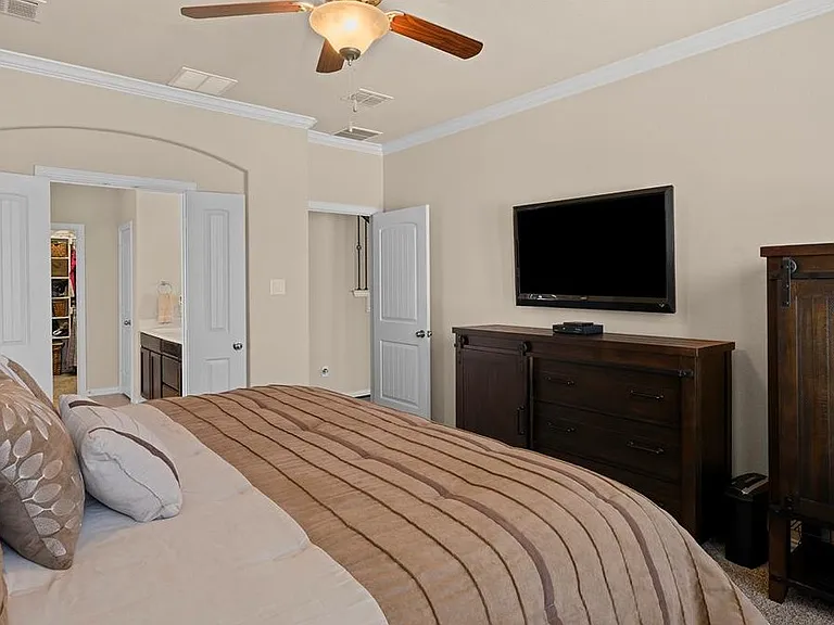 16609 Amistad Ave — Photo 17