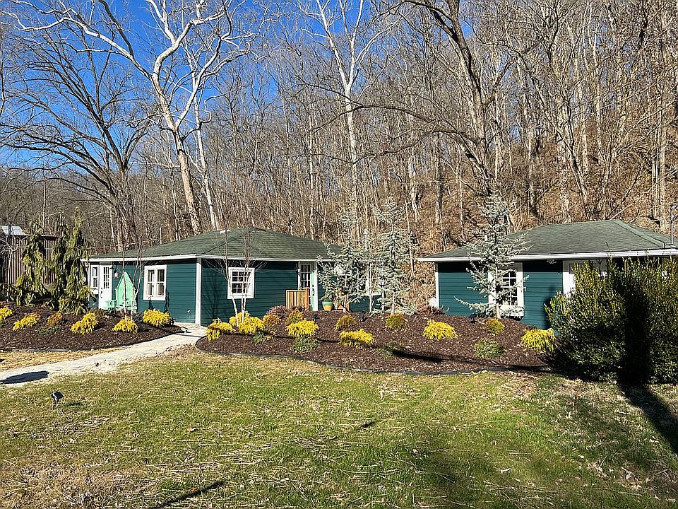 THE TWIN COTTAGES