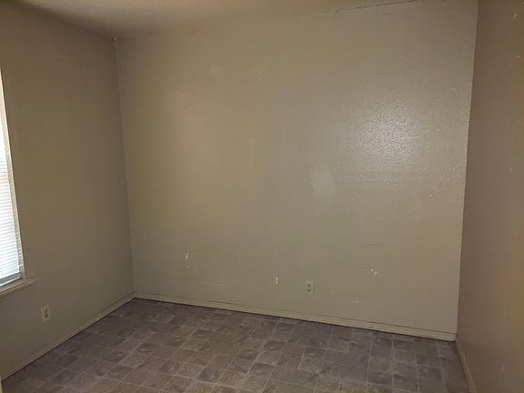 5th image of 301 N Rogers St #7