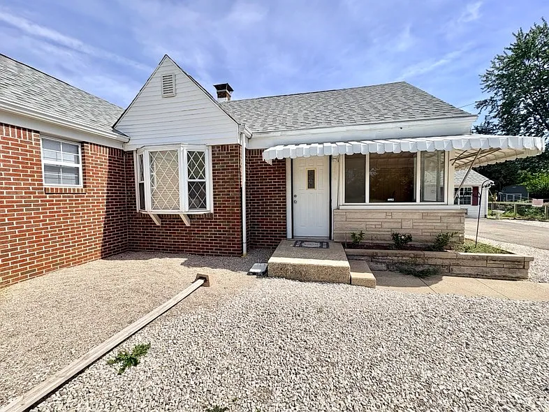 2359 S County Road 1050 E