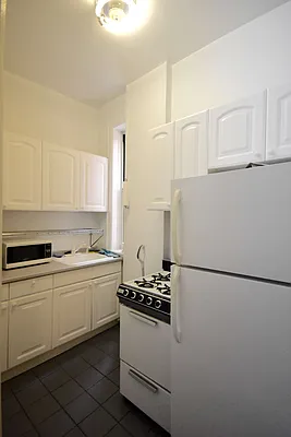 Rented by KYLM, LLC | media 24