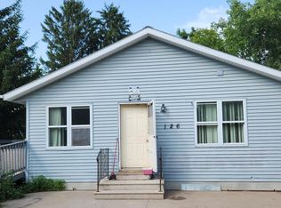 126 Shenandoah Dr, Oneida, WI 54155