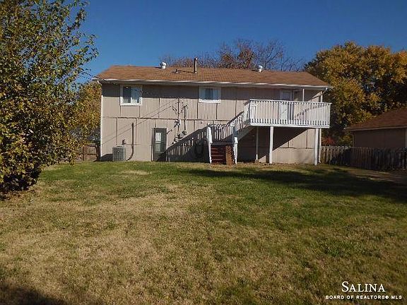 2nd image of 2730 Linda Ln