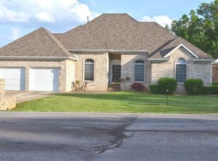 101 Deerfield Hills Rd, Elizabethtown, KY 42701