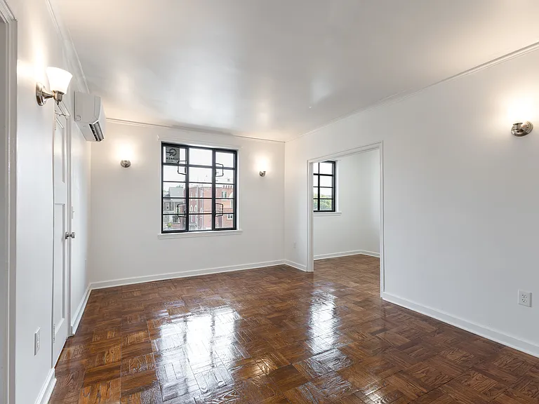 Marleigh Apartments — Photo 48