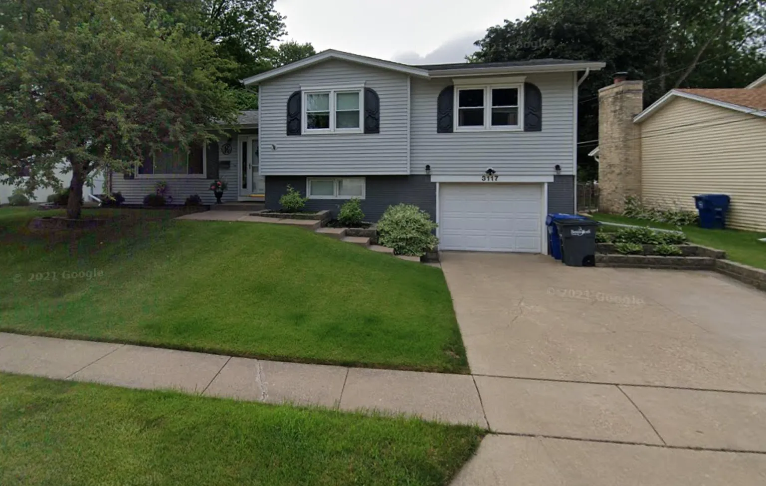 3117 Windsor Dr photo 1