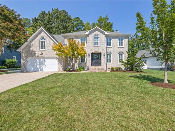 1909 Piney Woods Ln, Virginia Beach, VA 23456