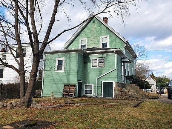3rd image of 20 Columbus Ave