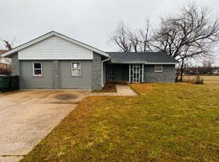 3221 Chetwood Dr, Del City, OK 73115