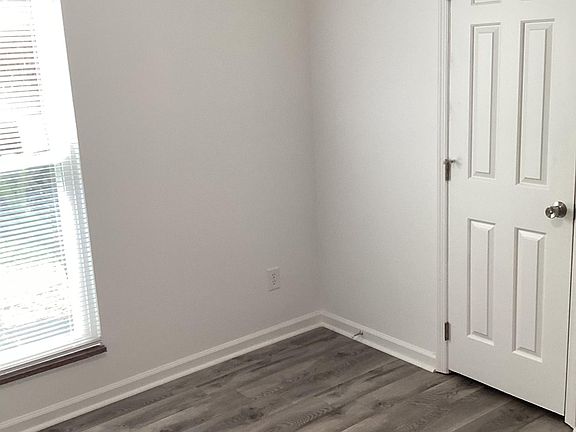 4th image of 4801 Pam Ct