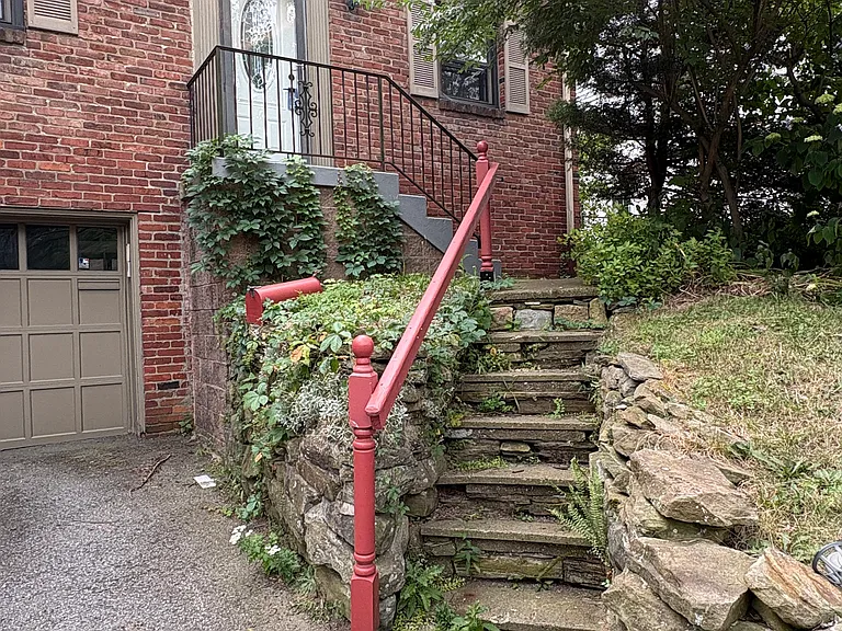 1139 Cedar Blvd — Photo 3