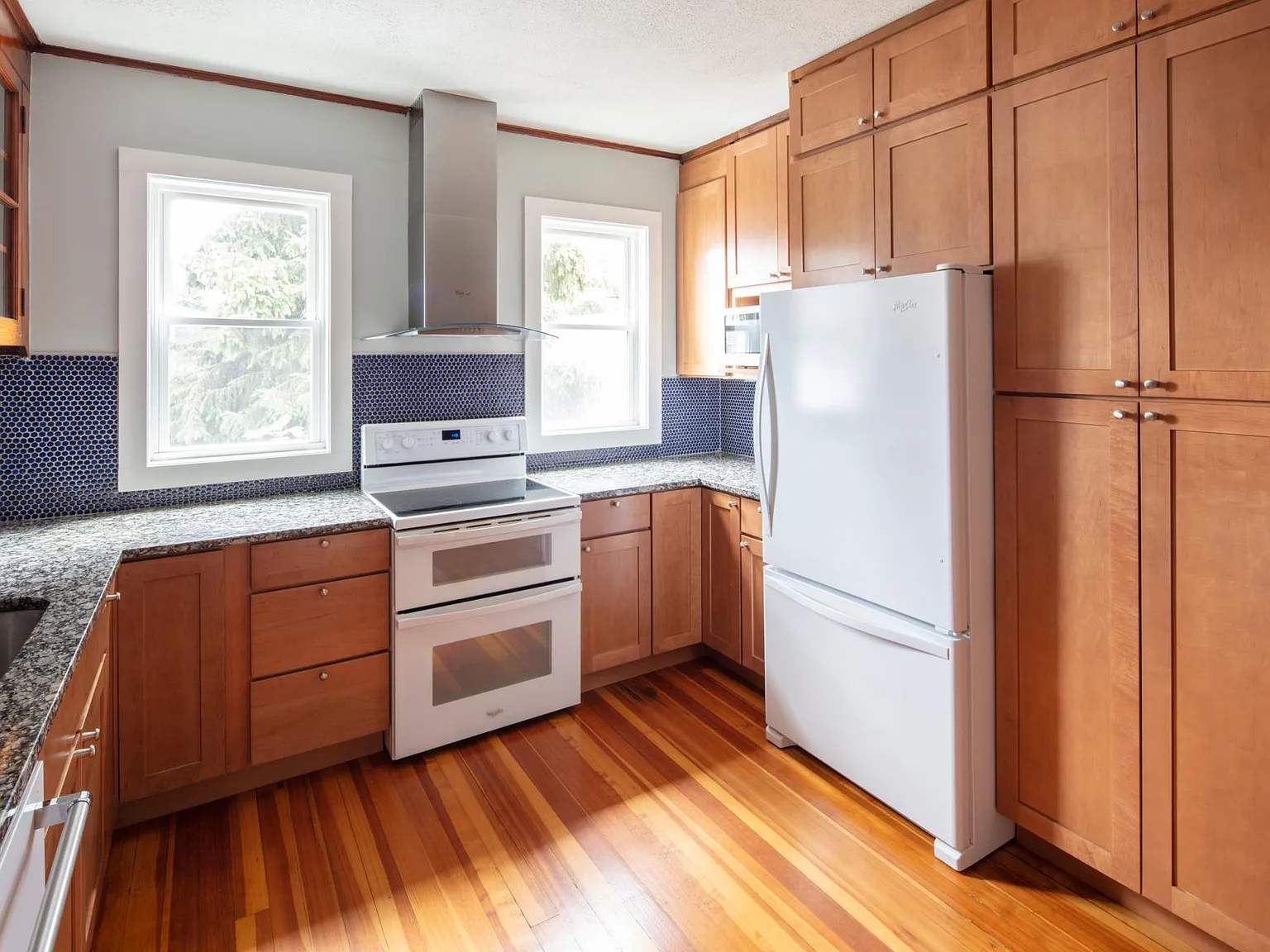 2 bed, 1200 sqft, $2,550 — Photo 4
