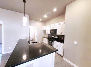 10605 Middlesbrough Ln, Yukon, OK 73099