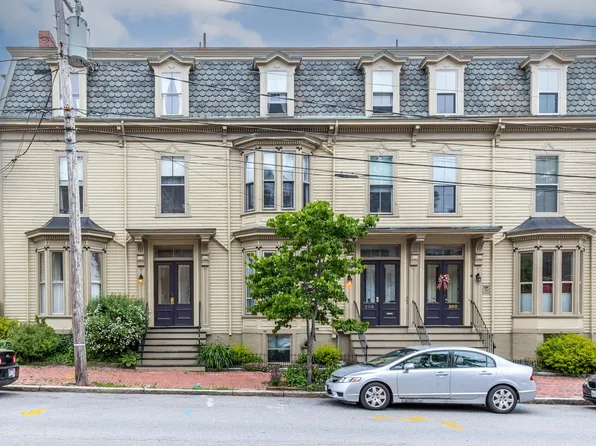 256 Vaughan St Unit 1, Portland, ME 04102