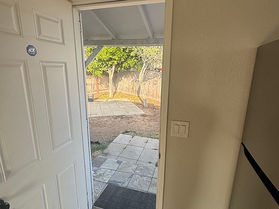 5th image of 3707 Euclid Ave #2