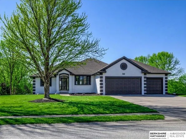 3220 S 217th St, Elkhorn, NE 68022
