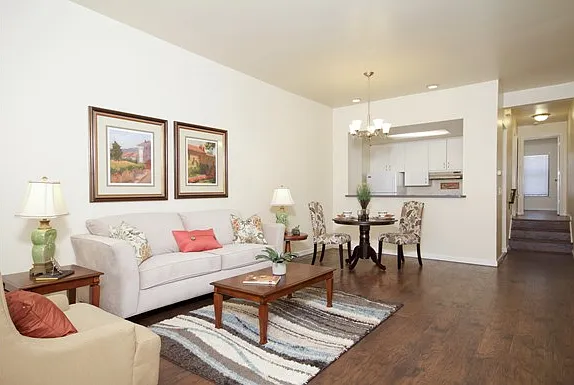 300 - 330 Parker Avenue in Rodeo — Photo 4