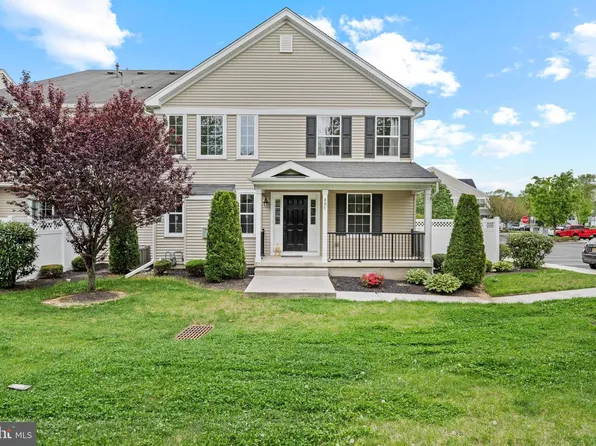 807 Lexington Mews, Woolwich Township, NJ 08085