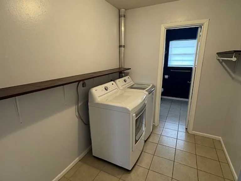 1281 N Willis St — Photo 18