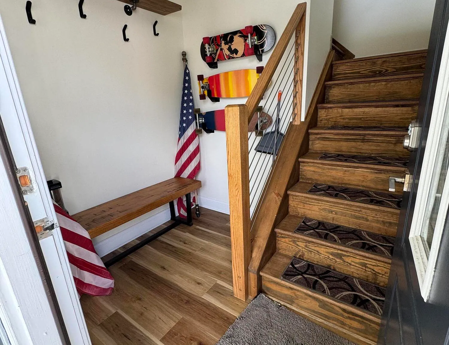 2 bed, 2.5 bath, 1600 sqft, $4,300 — Photo 2