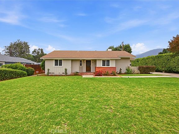 2nd image of 543 Ranch Ln