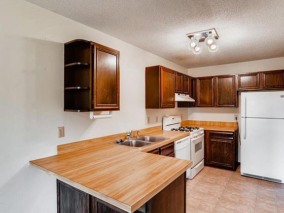 5th image of 12270 17th Ave S