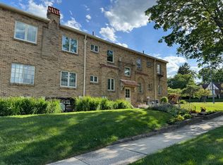 2200 Far Hills Ave APT 7, Dayton, OH 45419