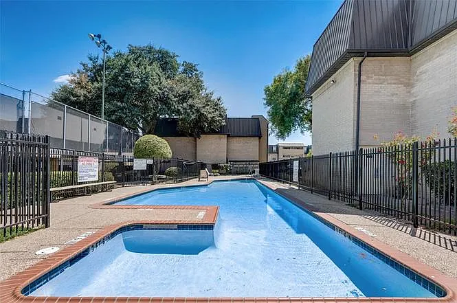 3 bed, 1500 sqft, $1,450 — Photo 2