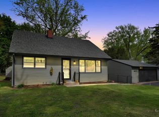 4N211 Kaelin Rd, West Chicago, IL 60185