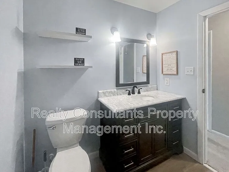 3222 S Elm Eugene St — Photo 21