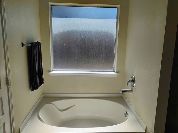 5th image of 11705 Netleaf Ln