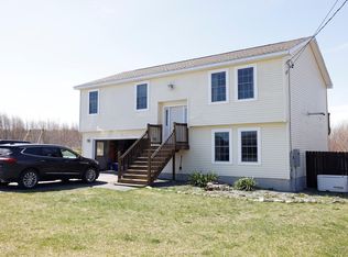 42 Wellesley Way, Bangor, ME 04401